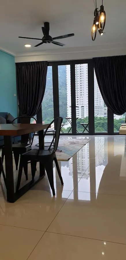 Arte S Abstracter Family Stays~The Eyes Of Penang * Hi-Speed Wifi George Town Apartment